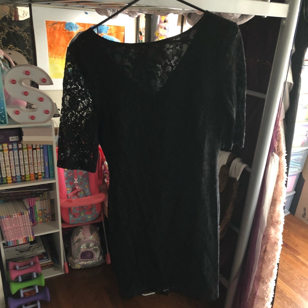 Lark & Roe new black 3/4 sleeve lace dress